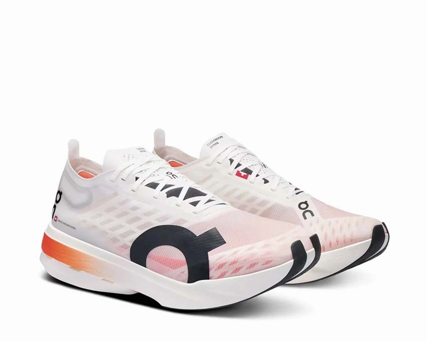 On Cloudboom Strike W On Trail Footwear