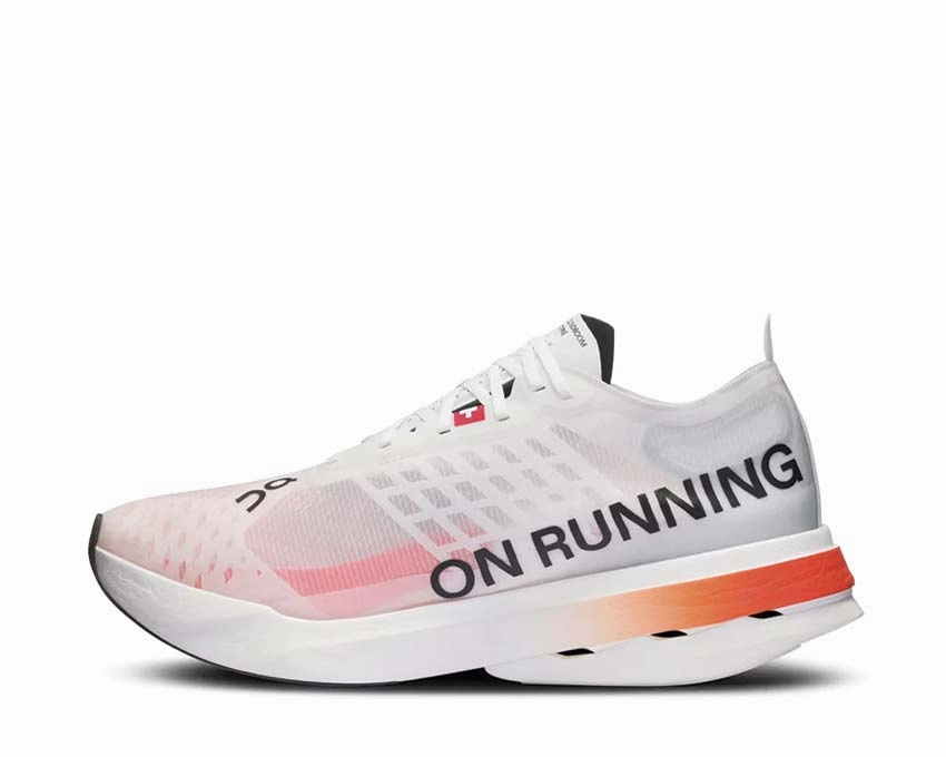 On Cloudboom Strike W On Trail Footwear