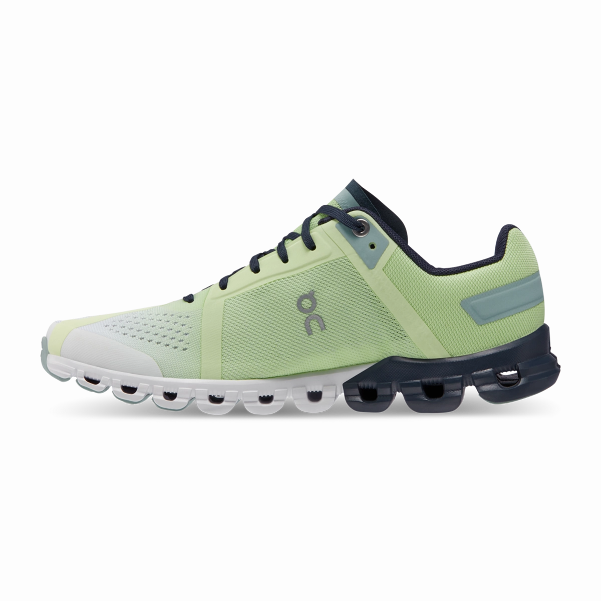 ON Cloudflow 3 On Cross Training Shoes