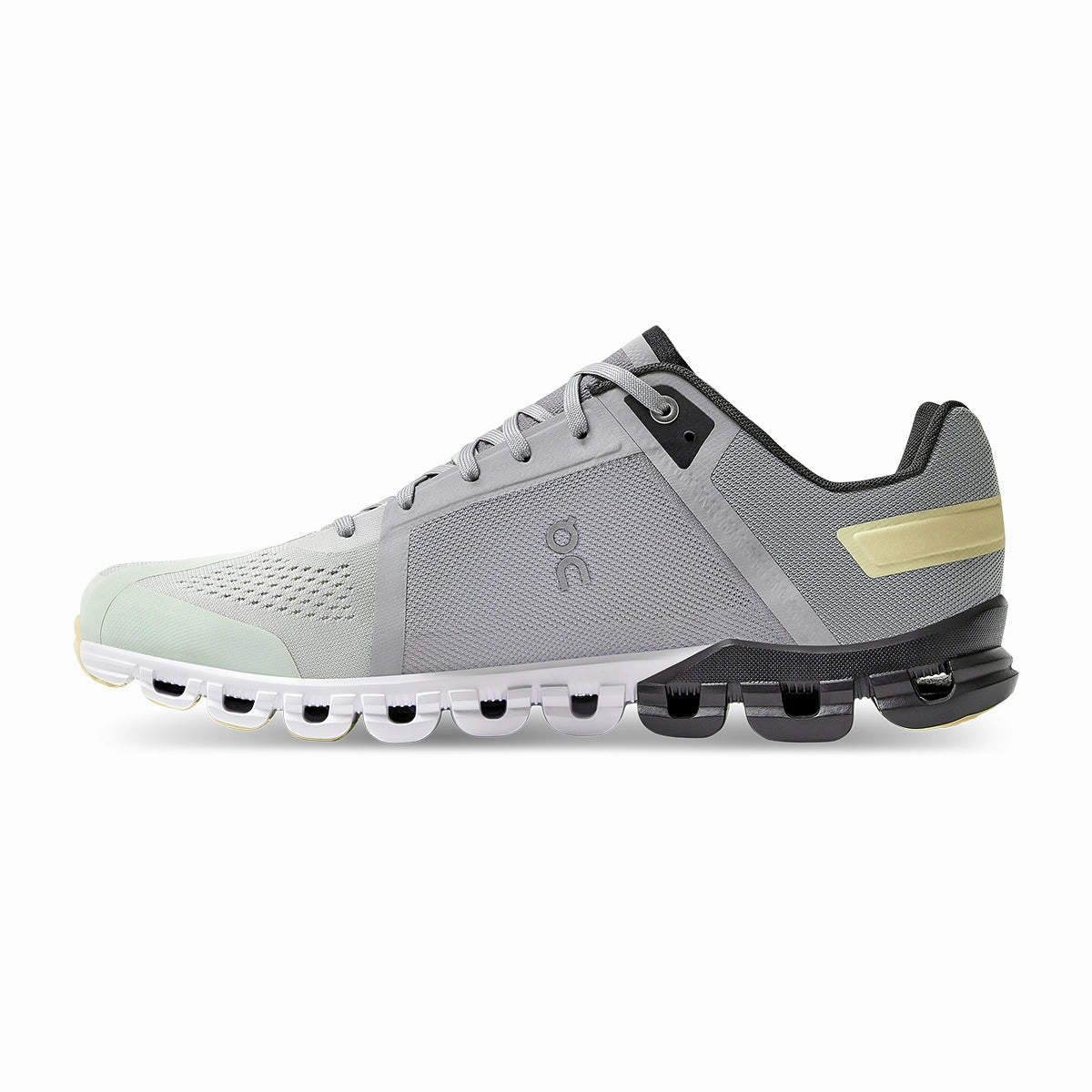 ON Cloudflow 3 On Cross Training Shoes