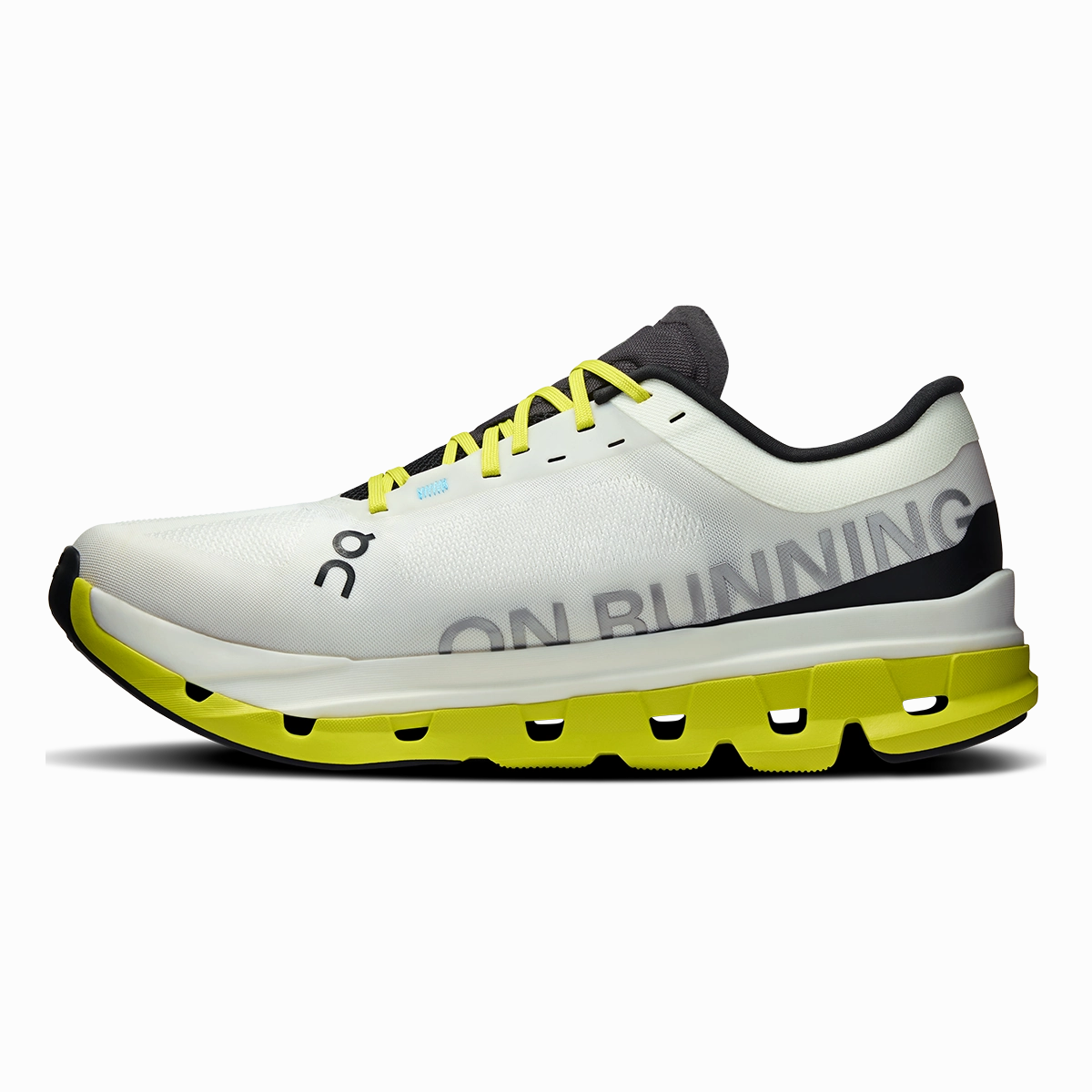 ON Cloudflow V5 On Cross Training Shoes