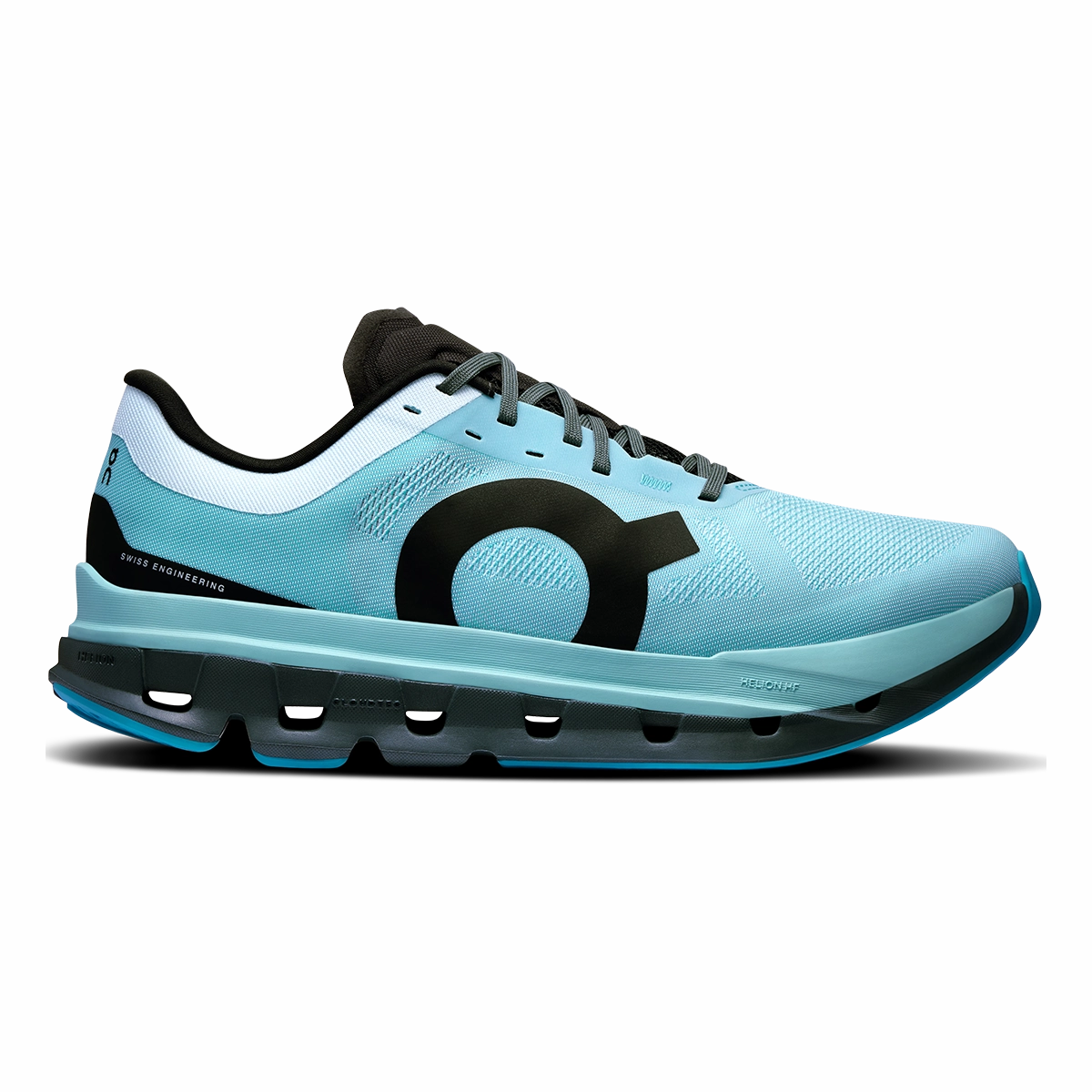 ON Cloudflow V5 on cross training shoes versatile workout footwear