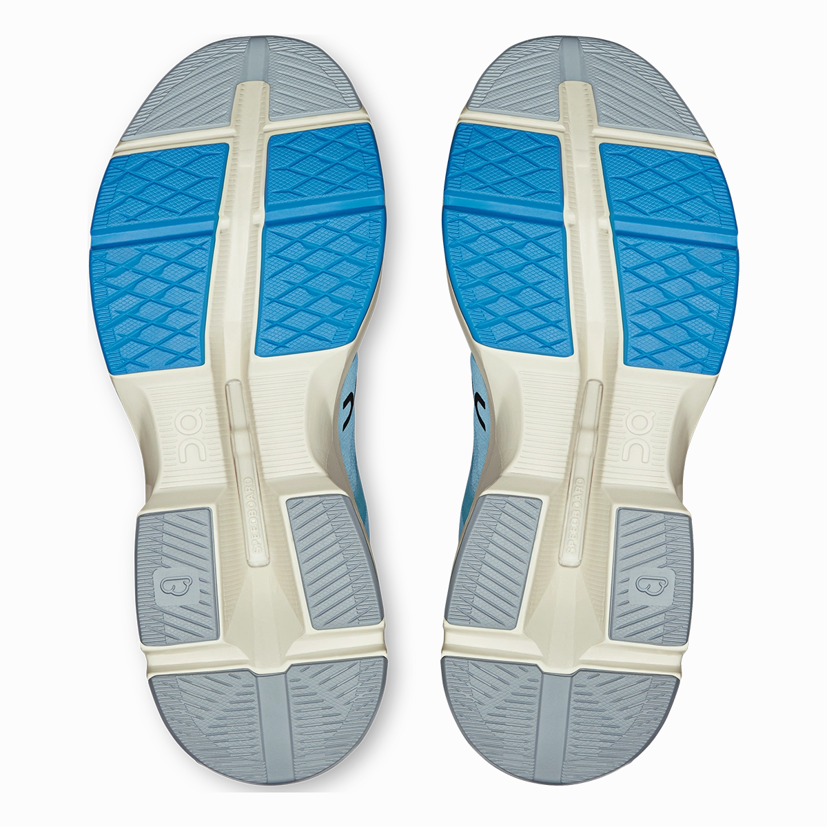 ON Cloudpulse On Cross Training Shoes