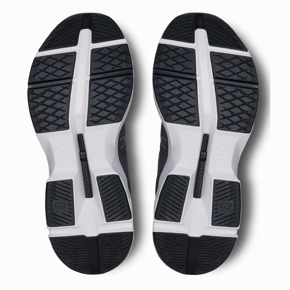 ON Cloudpulse On Cross Training Shoes