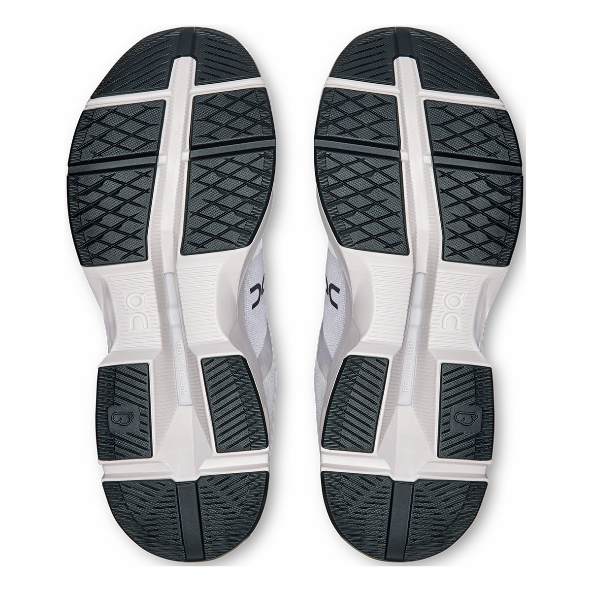 ON Cloudpulse On Lifestyle Footwear