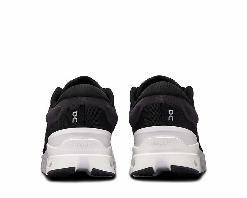 On Cloudstratus 3 W On Trail Footwear