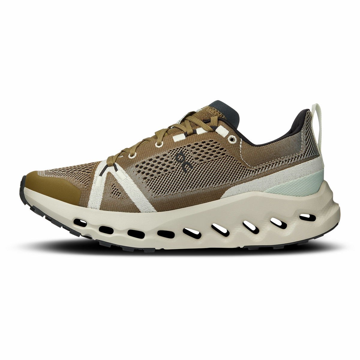 ON Cloudsurfer Trail Puma Future Series