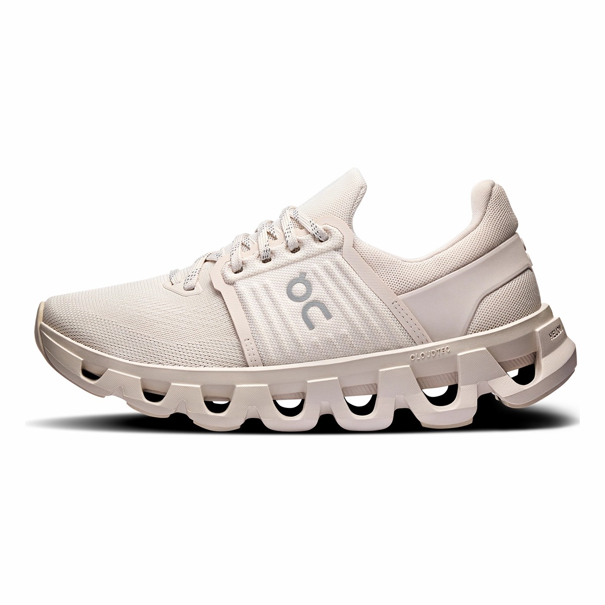 ON Cloudswift V4 AD On Lifestyle Footwear