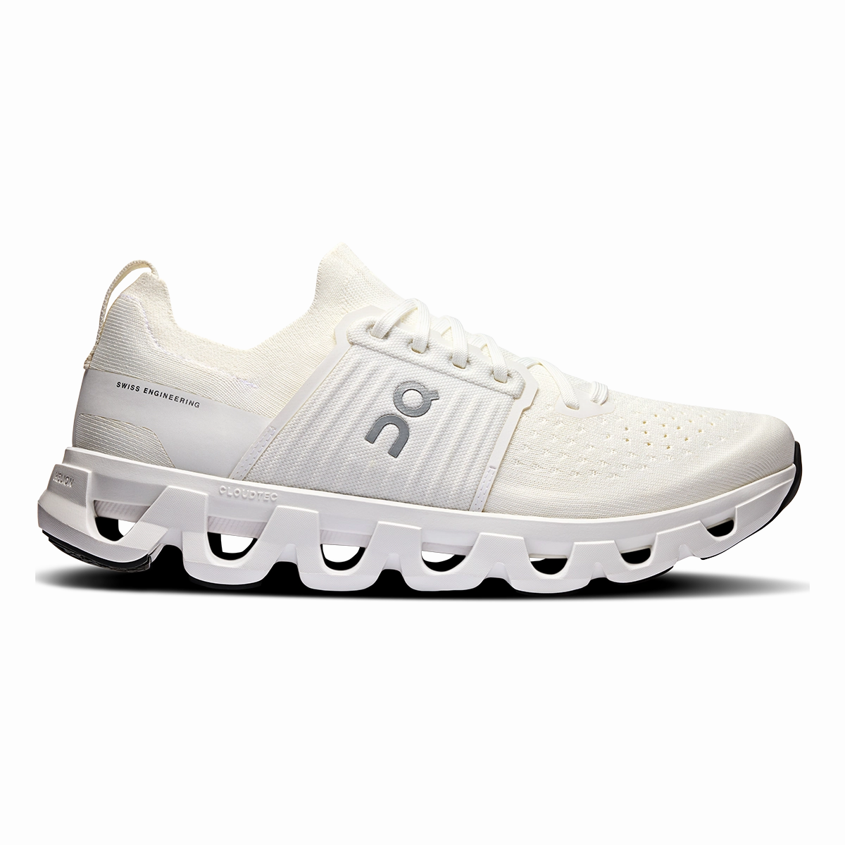 ON Cloudswift V4 On Lifestyle Footwear