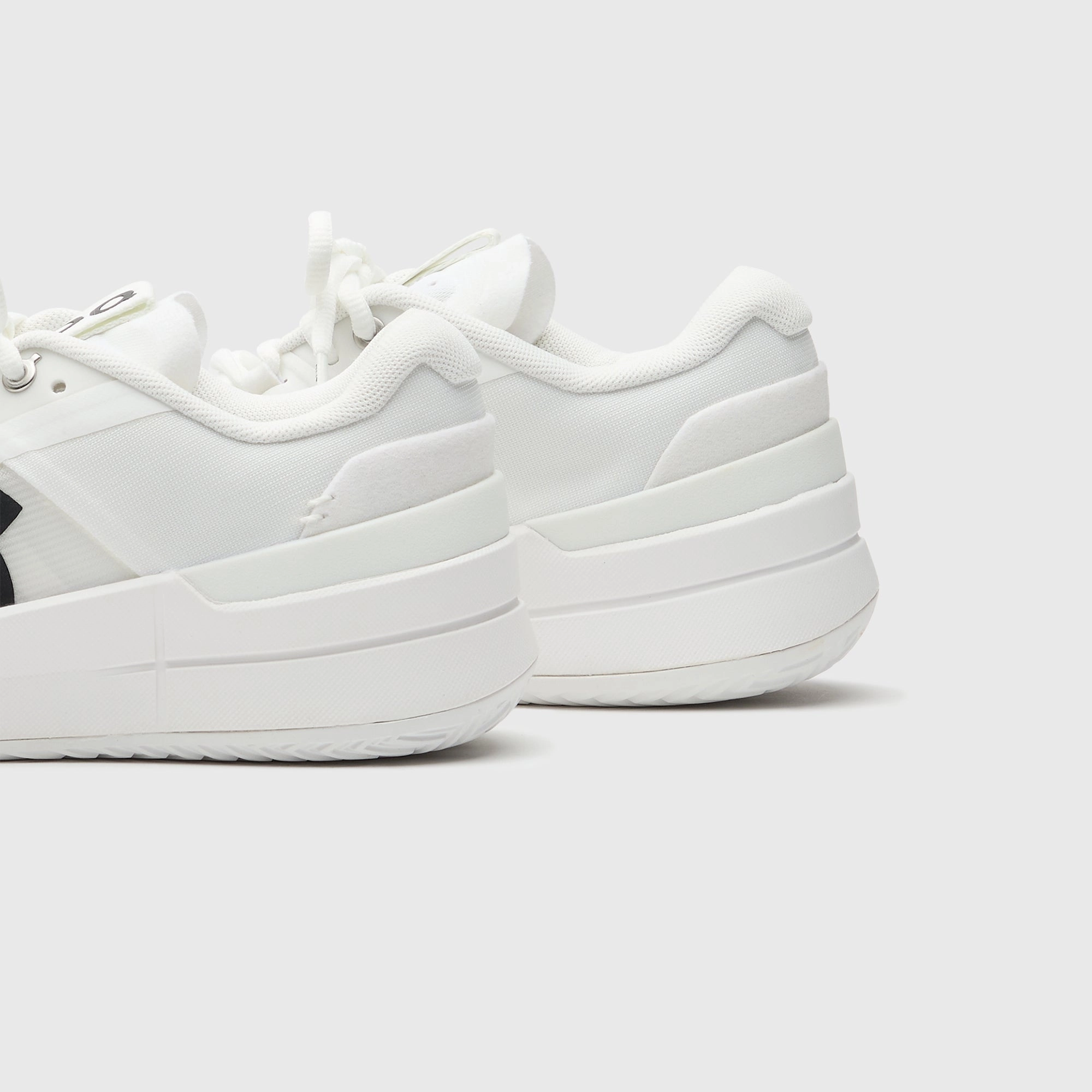 On Running The Roger Pro 2 - All White On Running Variants