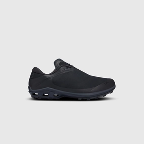 On Running x Post Archive Faction Cloudventure Peak - All Black on running shoes durable and flexible