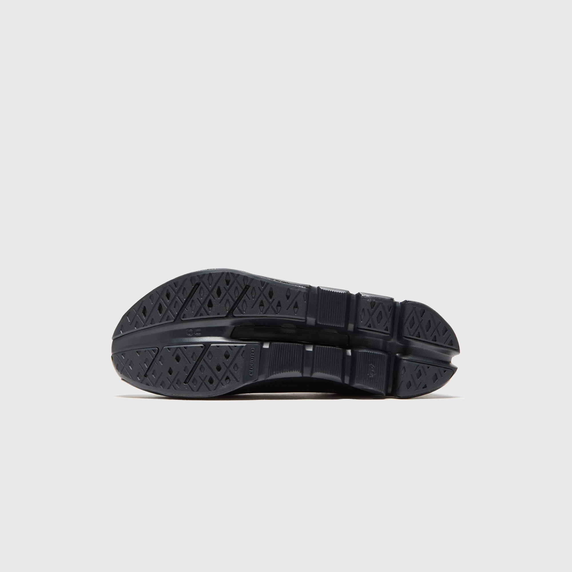 On Running x SLAM JAM Cloud 5 - Gull / Black On Running Variants
