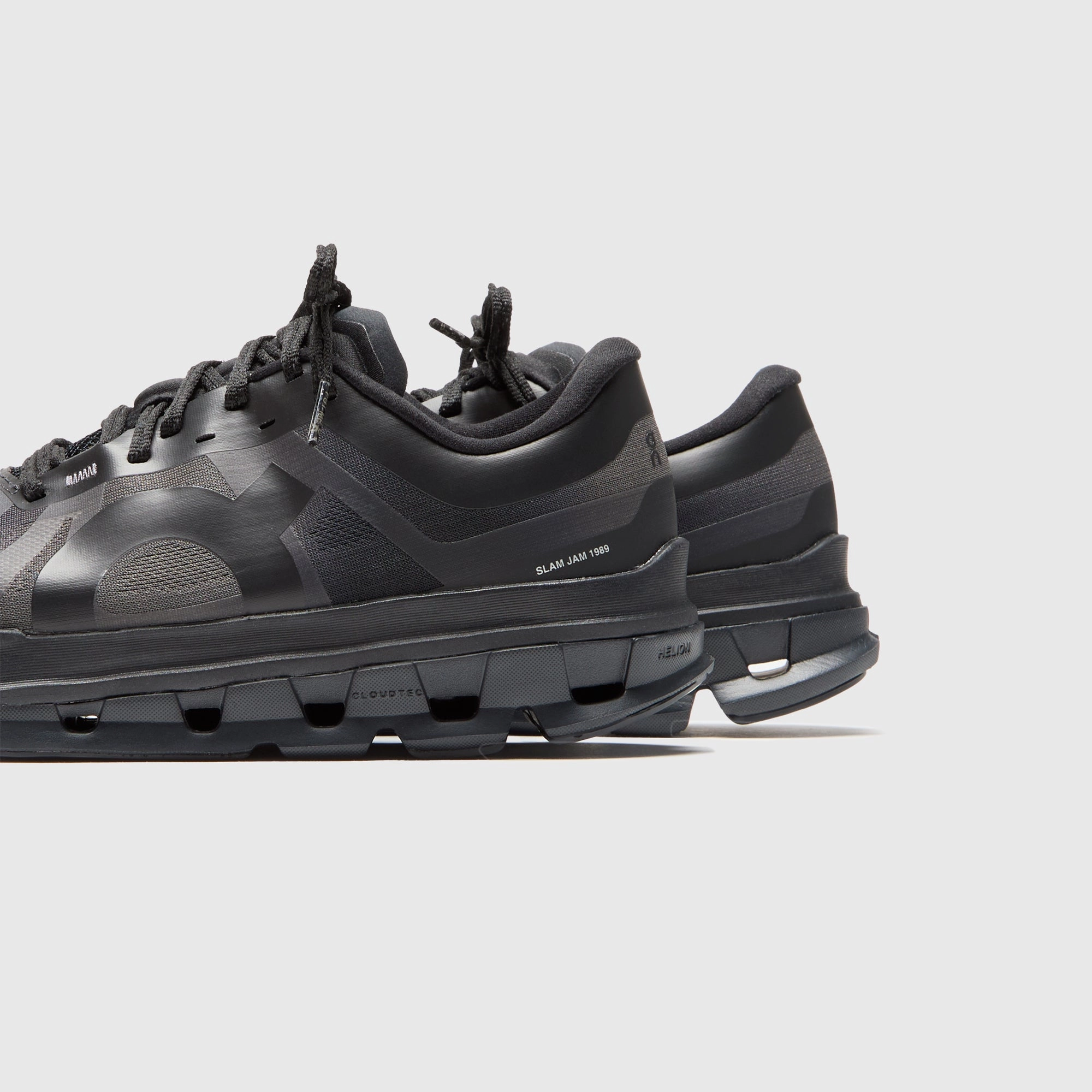 On Running x SLAM JAM Cloud 5 - Gull / Black On Running Variants