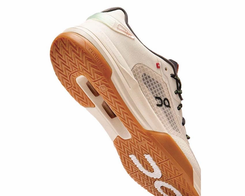 On The Roger Advantage Z5 "Almond" W Onitsuka Tiger Shoes