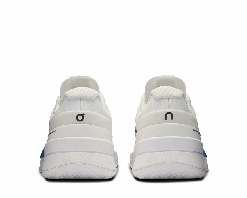 On The Roger Pro 2 "Malibu" On Trail Footwear