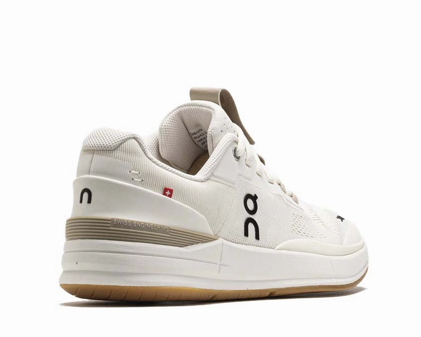 On THE ROGER Pro "Ivory" On Trail Footwear
