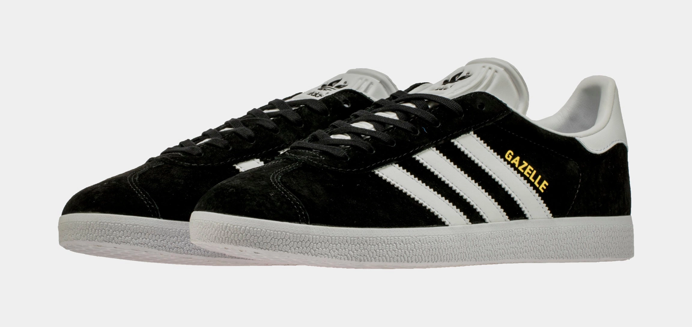 Originals Gazelle Low Mens Lifestyle Shoes (Black/White) Old-school fashion sneakers