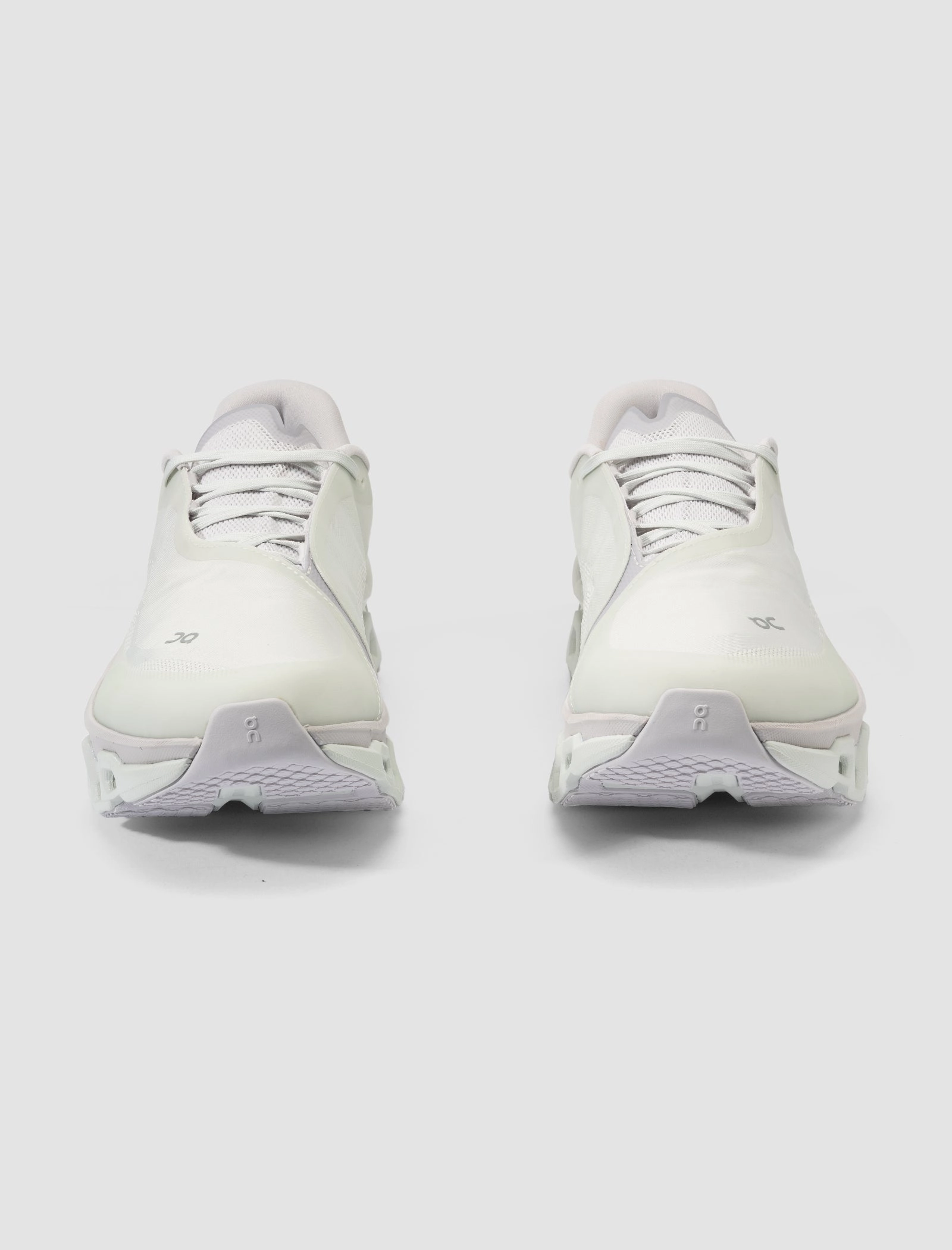 POST ARCHIVE FACTION X CLOUDMONSTER 2 "VAPOR/FROST" On Running Models