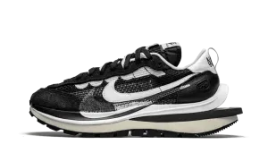 Sacai Vaporwaffle Black/White nike x sacai innovative hybrid design shoes