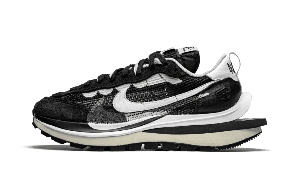 Sacai Vaporwaffle Black/White nike x sacai innovative hybrid design shoes