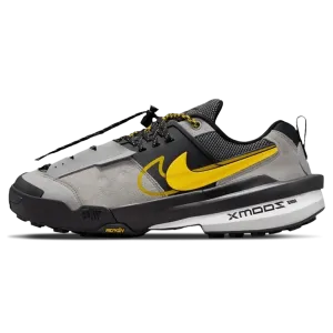 Sacai x Nike Zegamadome 'Matte Silver Tour Yellow' nike sacai collaboration stylish sneakers