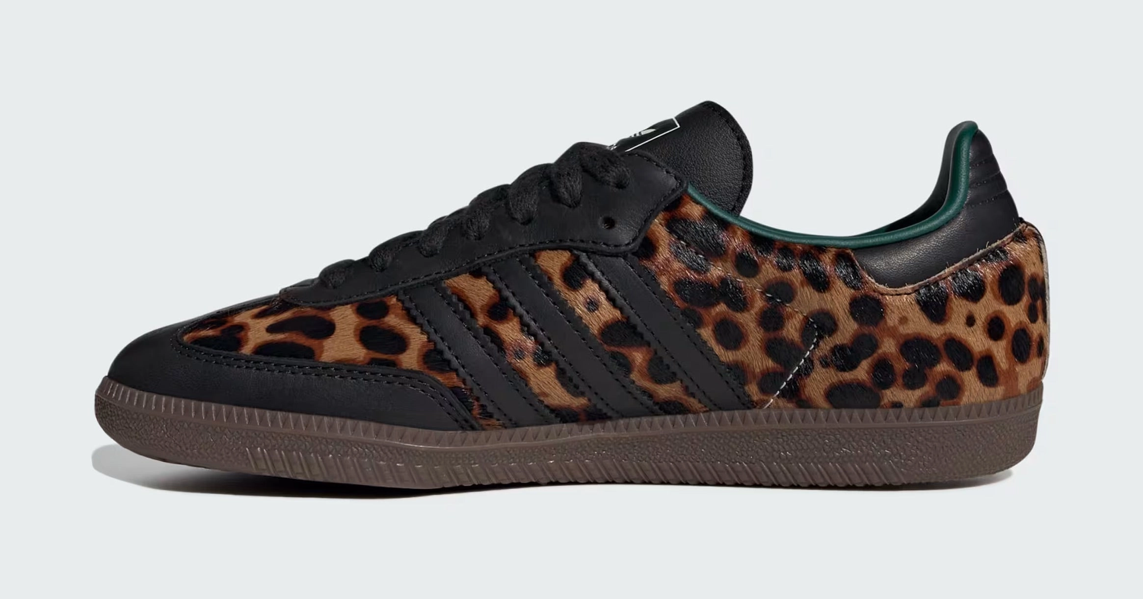 Samba OG Cheetah Womens Lifestyle Shoes (Core Black/Collegiate Green/Cream White) T-toe casual trainers