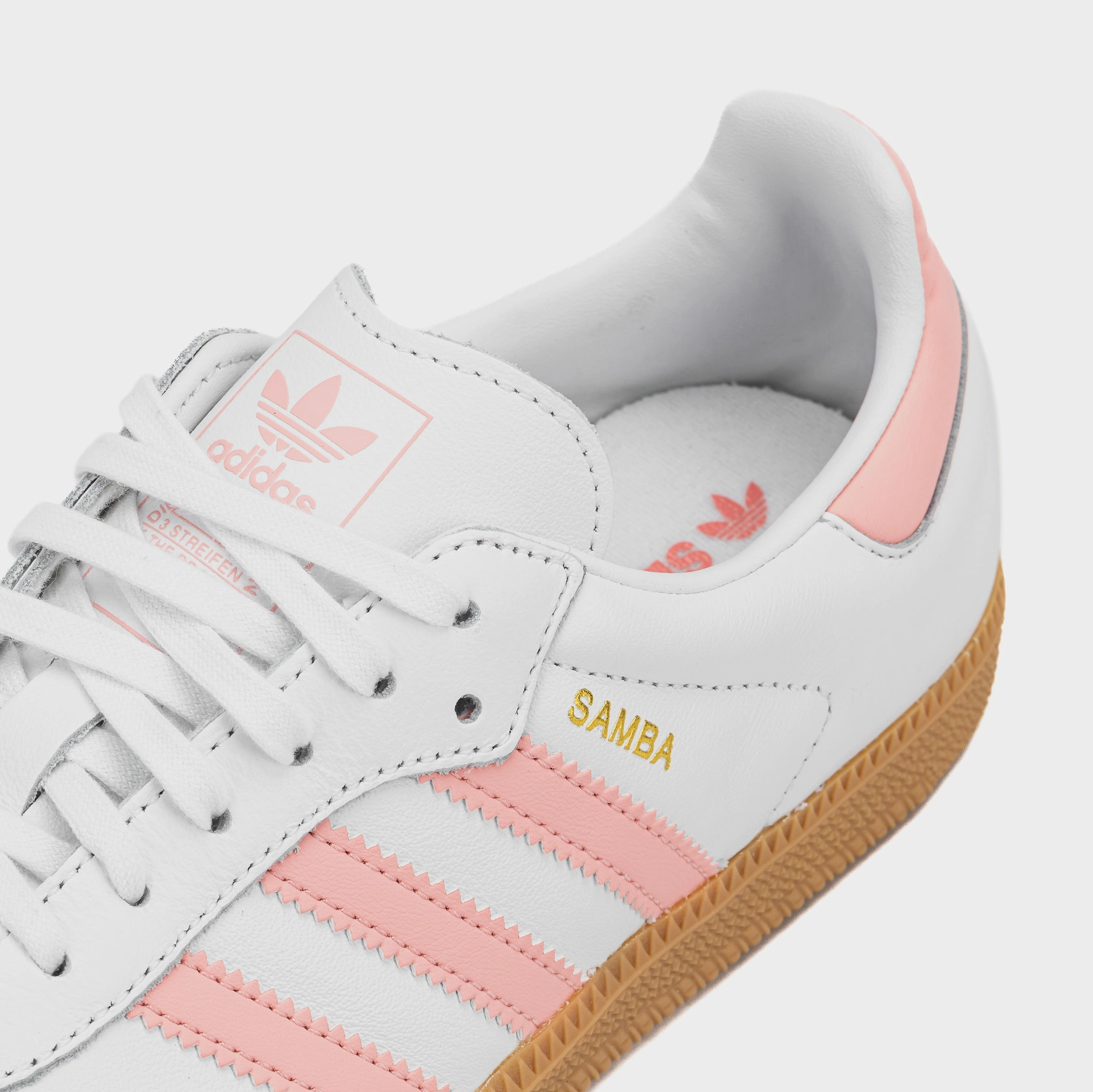 Samba OG Grade School Lifestyle Shoes (White/Coral Pink) T-toe casual trainers
