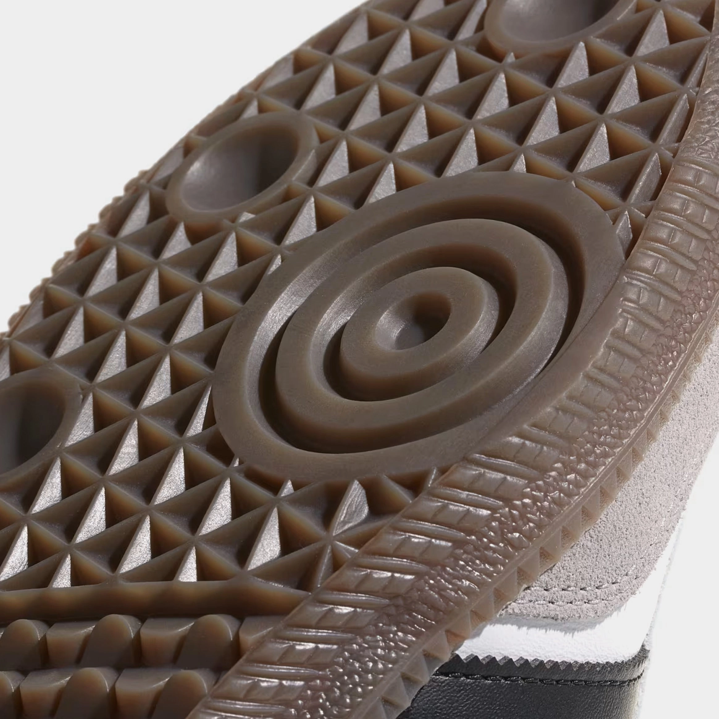 Samba OG Mens Lifestyle Shoes (Cloud White/Core Black/Gum) T-toe casual trainers