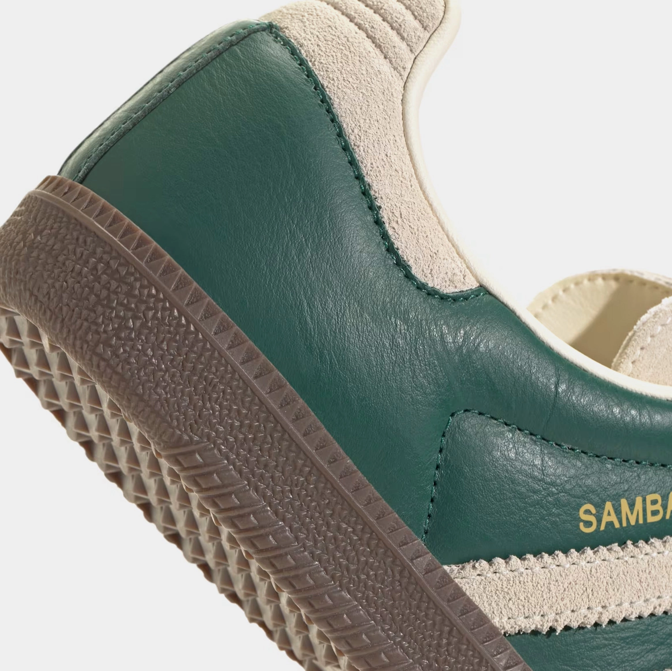 Samba OG Mens Lifestyle Shoes (Collegiate Green/Cream White/Gum) T-toe casual trainers