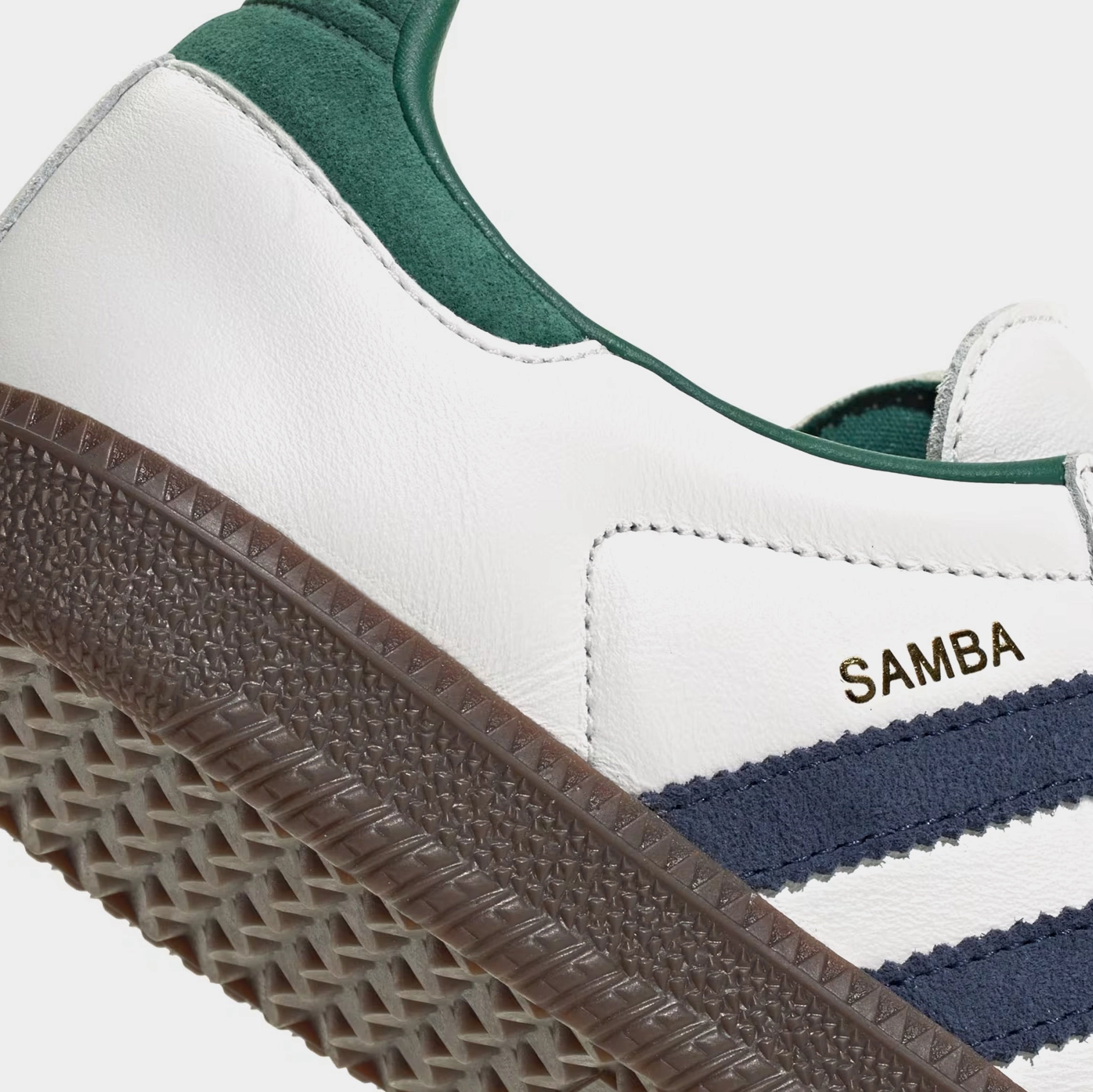 Samba OG Mens Lifestyle Shoes (Core Black/Cloud White/Collegiate Green) T-toe casual trainers