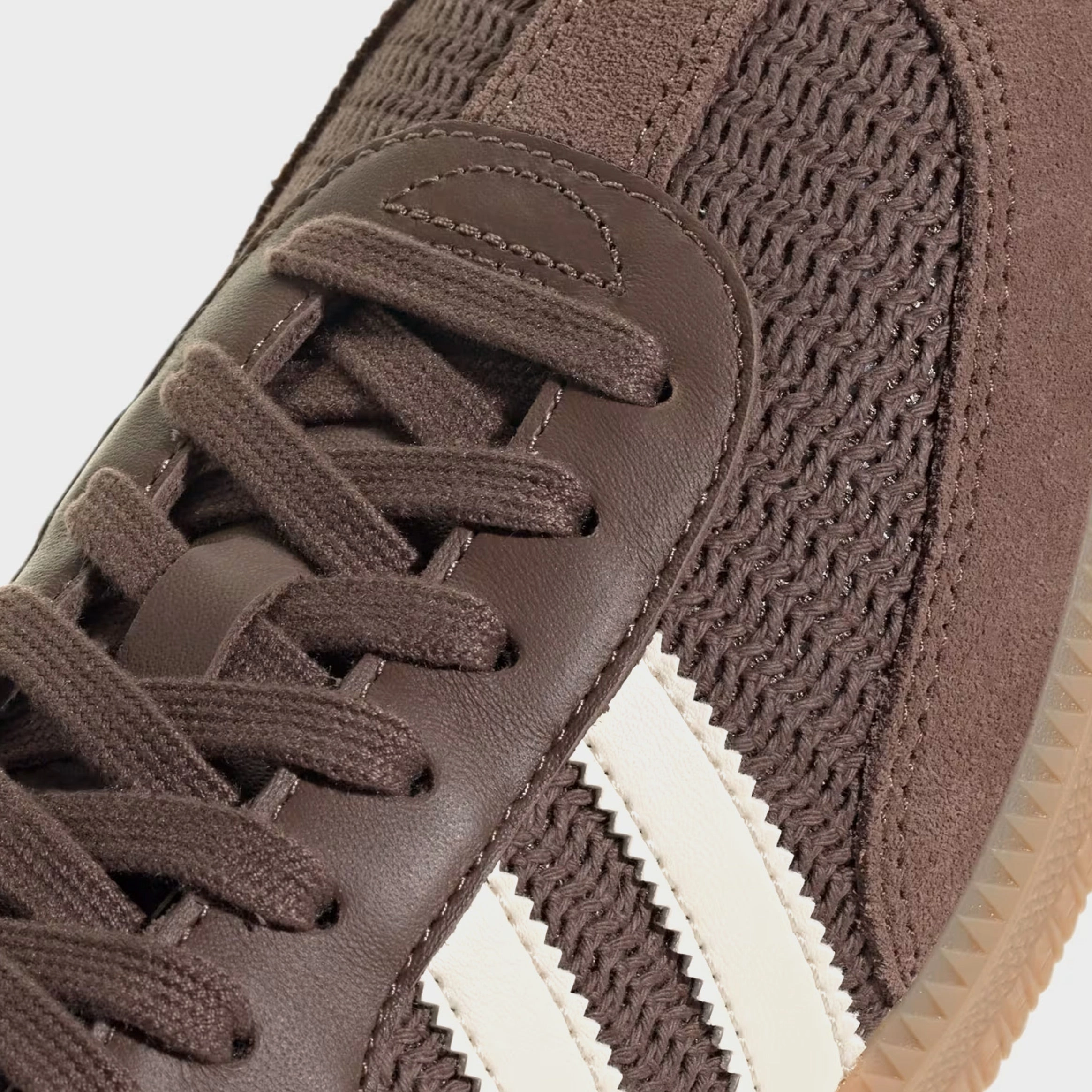 Samba OG Mens Lifestyle Shoes (Earth Strata/Wonder White/Magic Beige) T-toe casual trainers