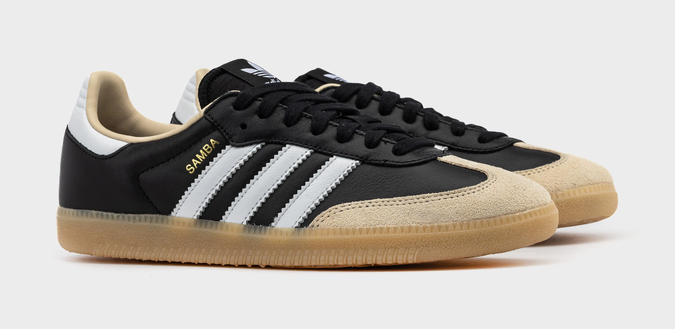 Samba OG Mens Lifestyle Shoes (Off White/Core Black/Gum 3) T-toe casual trainers