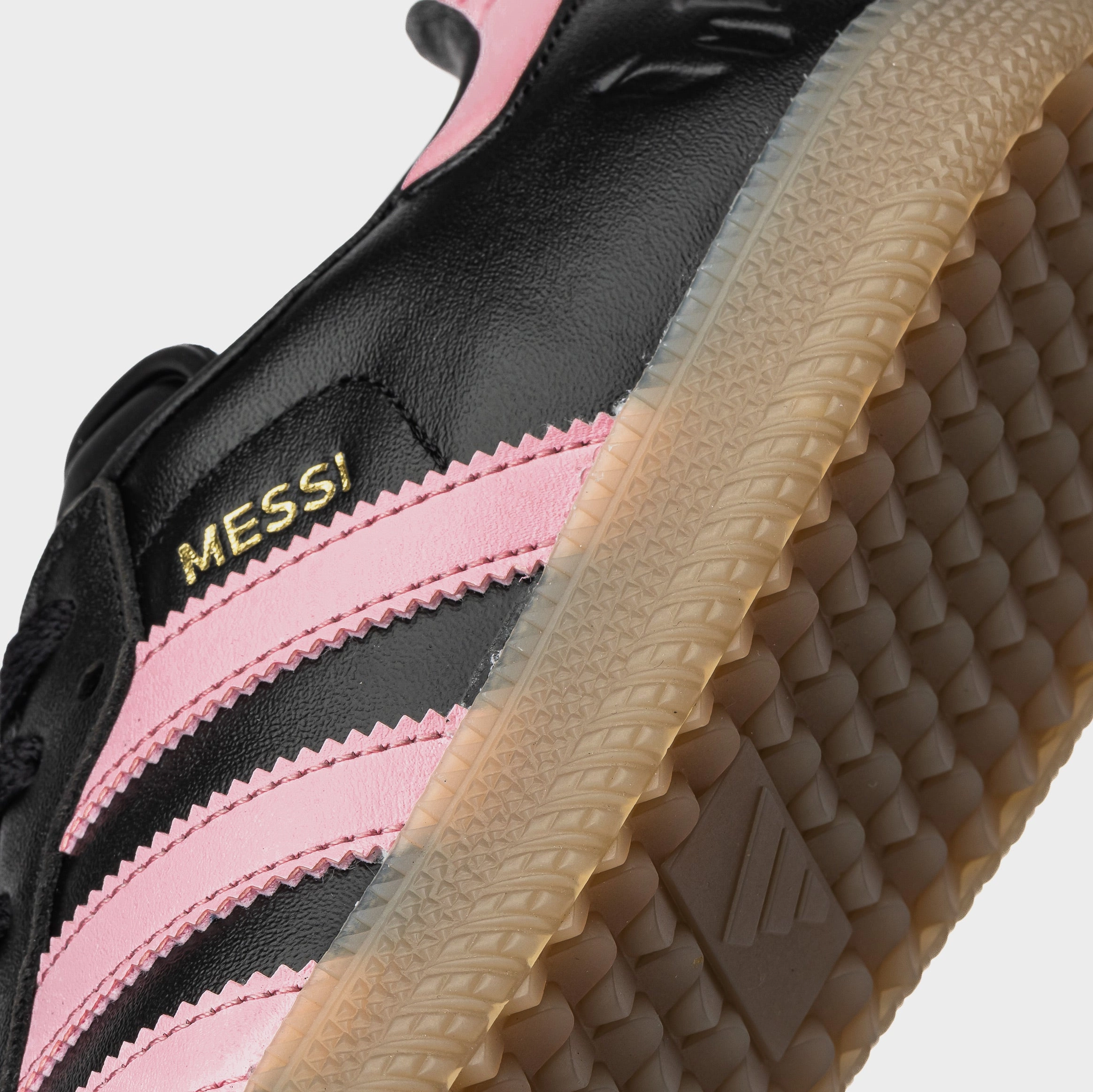 Samba OG Messi Mens Lifestyle Shoes (Black/Pink/Black) T-toe casual trainers