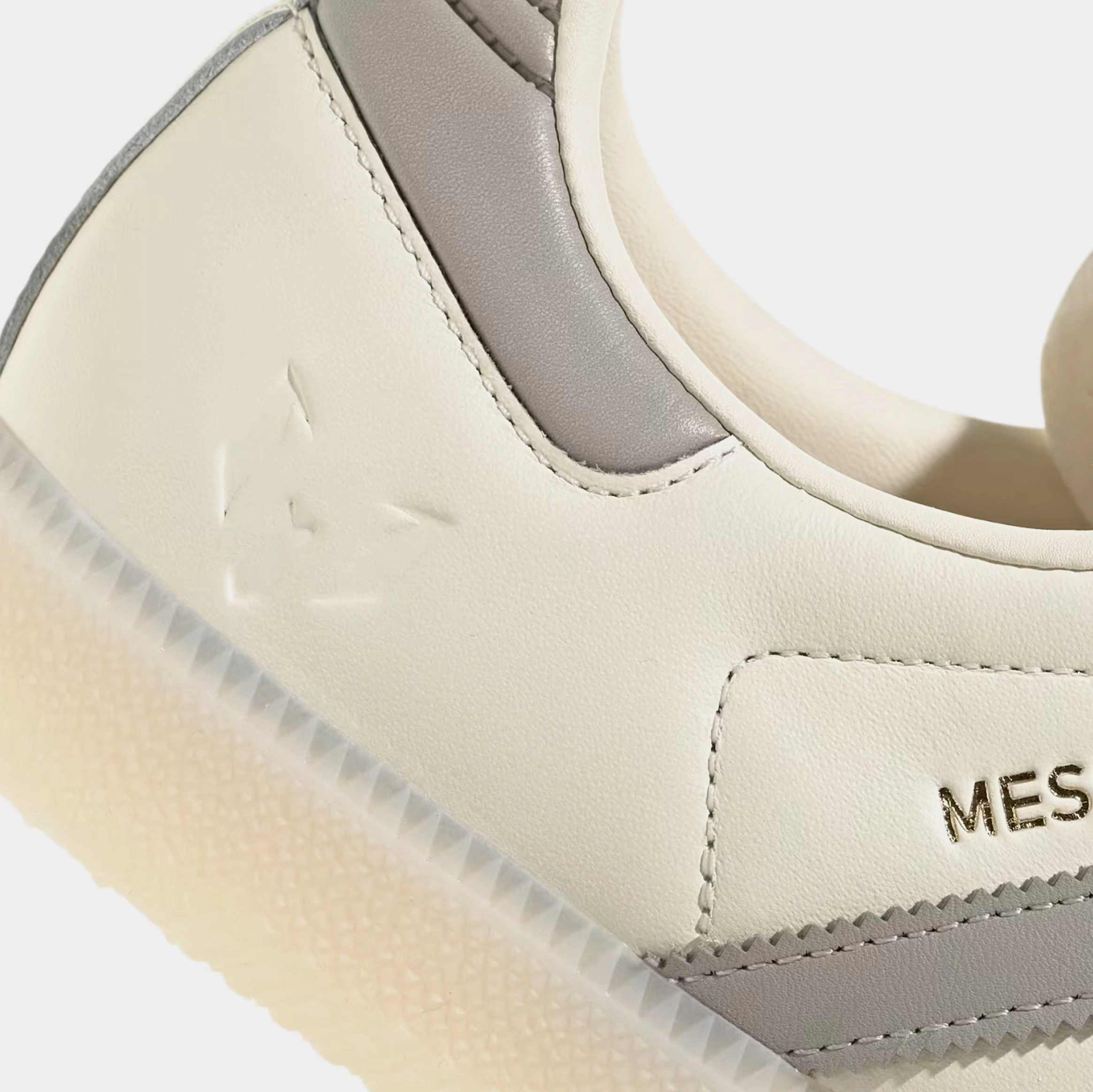 Samba OG Messi Mens Lifestyle Shoes (Cream White/Light Brown/Gold Metallic) T-toe casual trainers