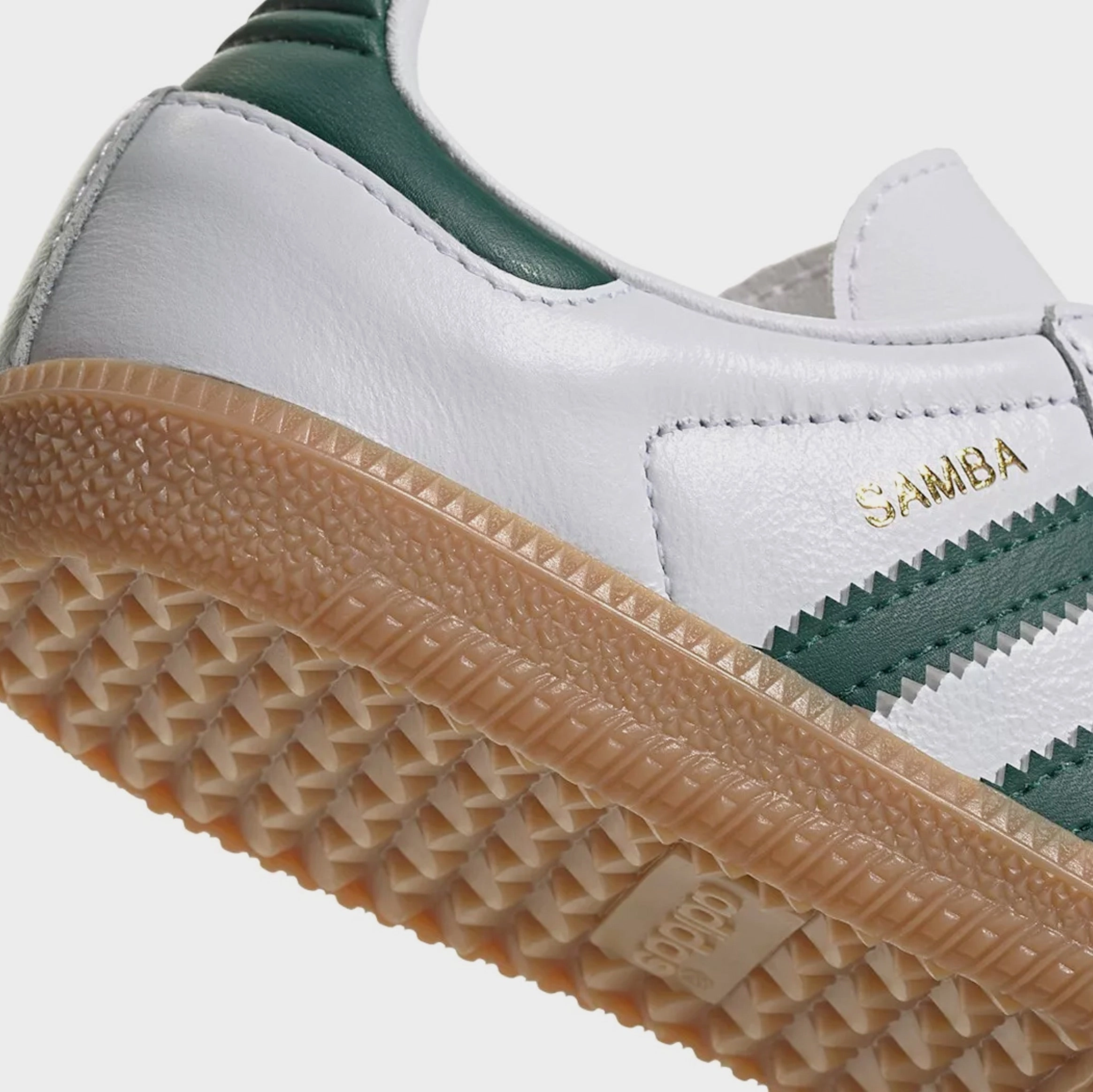 Samba OG Preschool Lifestyle Shoes (Cloud White/Collegiate Green/Gum) T-toe casual trainers