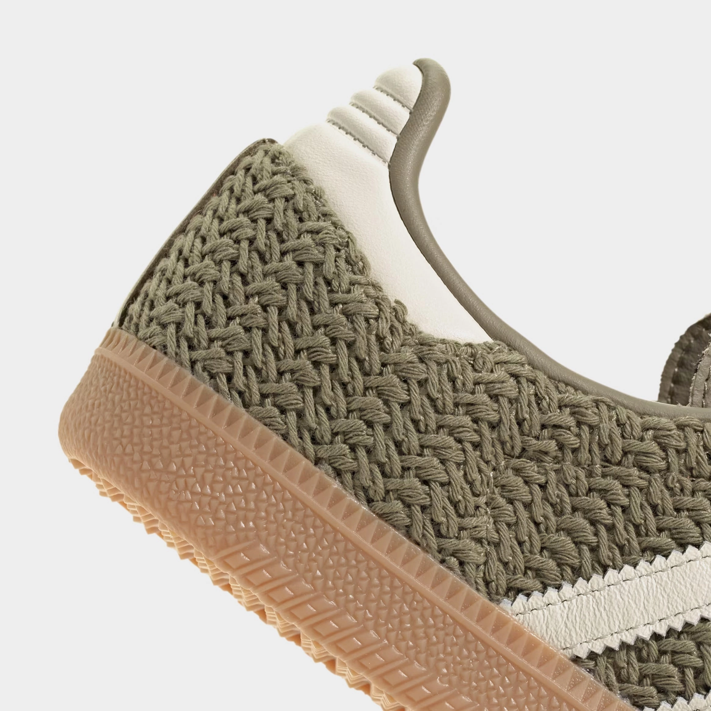 Samba OG Womens Lifestyle Shoes (Orbit Green/Cream White/Gum) T-toe casual trainers