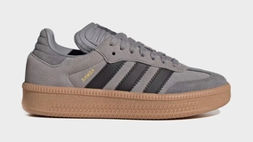 Samba XLG Grade School Lifestyle Shoes (Grey Three/Core Black/Gum) Adidas Samba shoes with iconic T-toe design
