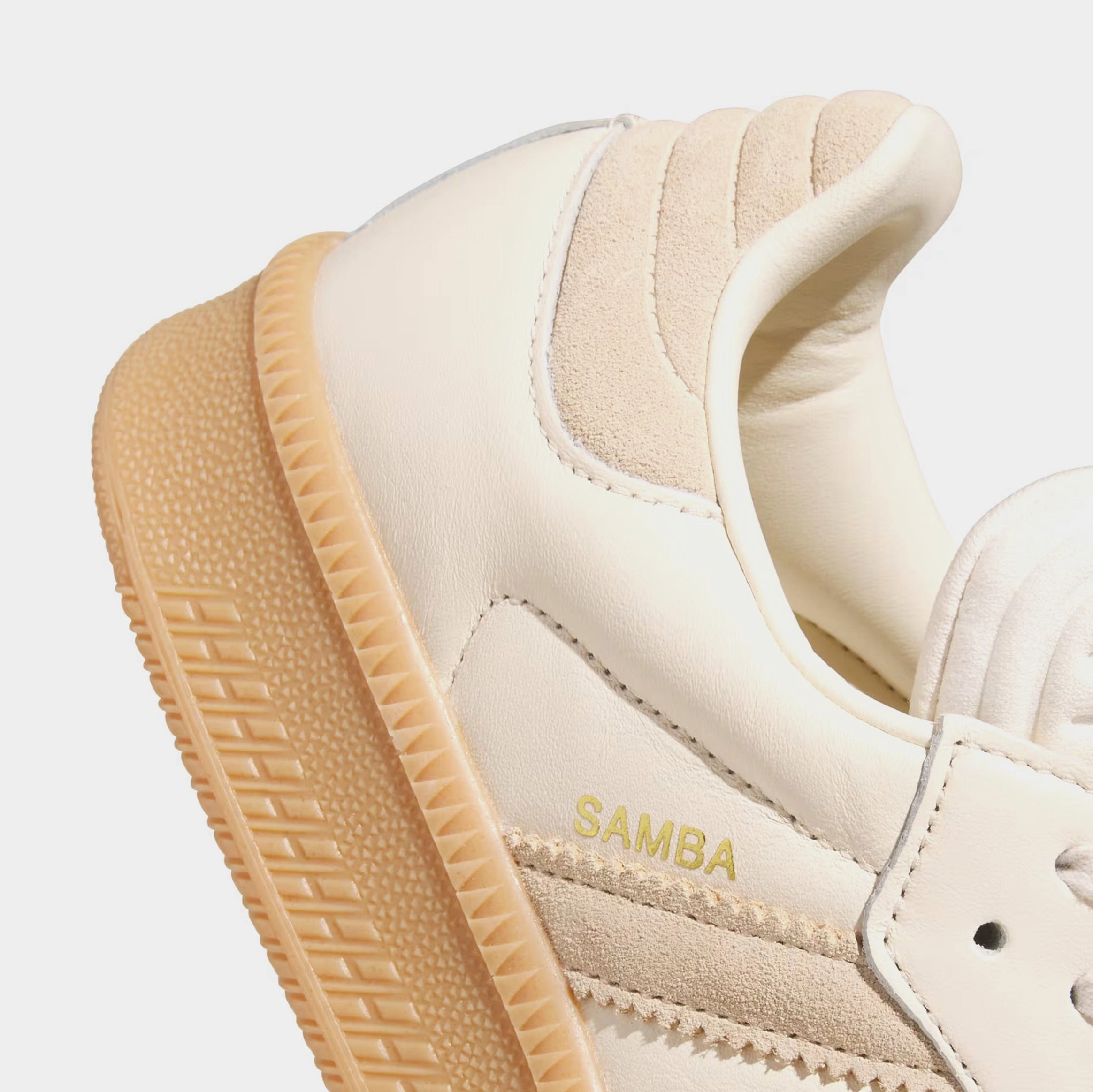 Samba XLG Mens Lifestyle Shoes (White/Beige) Chunky classic revival shoes