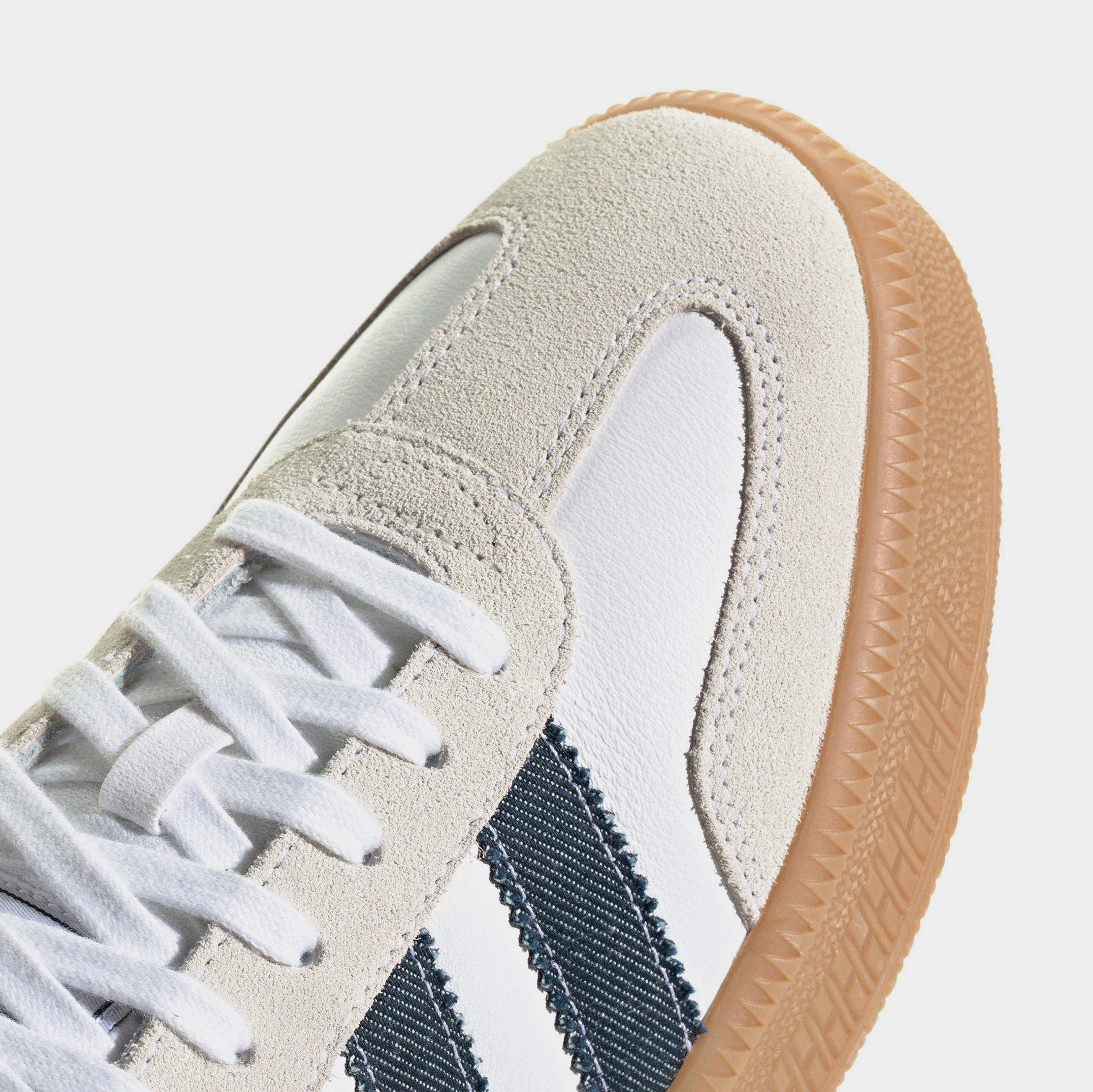 Samba XLG Mens Lifestyle Shoes (White/Night Indigo/Gum) Chunky classic revival shoes