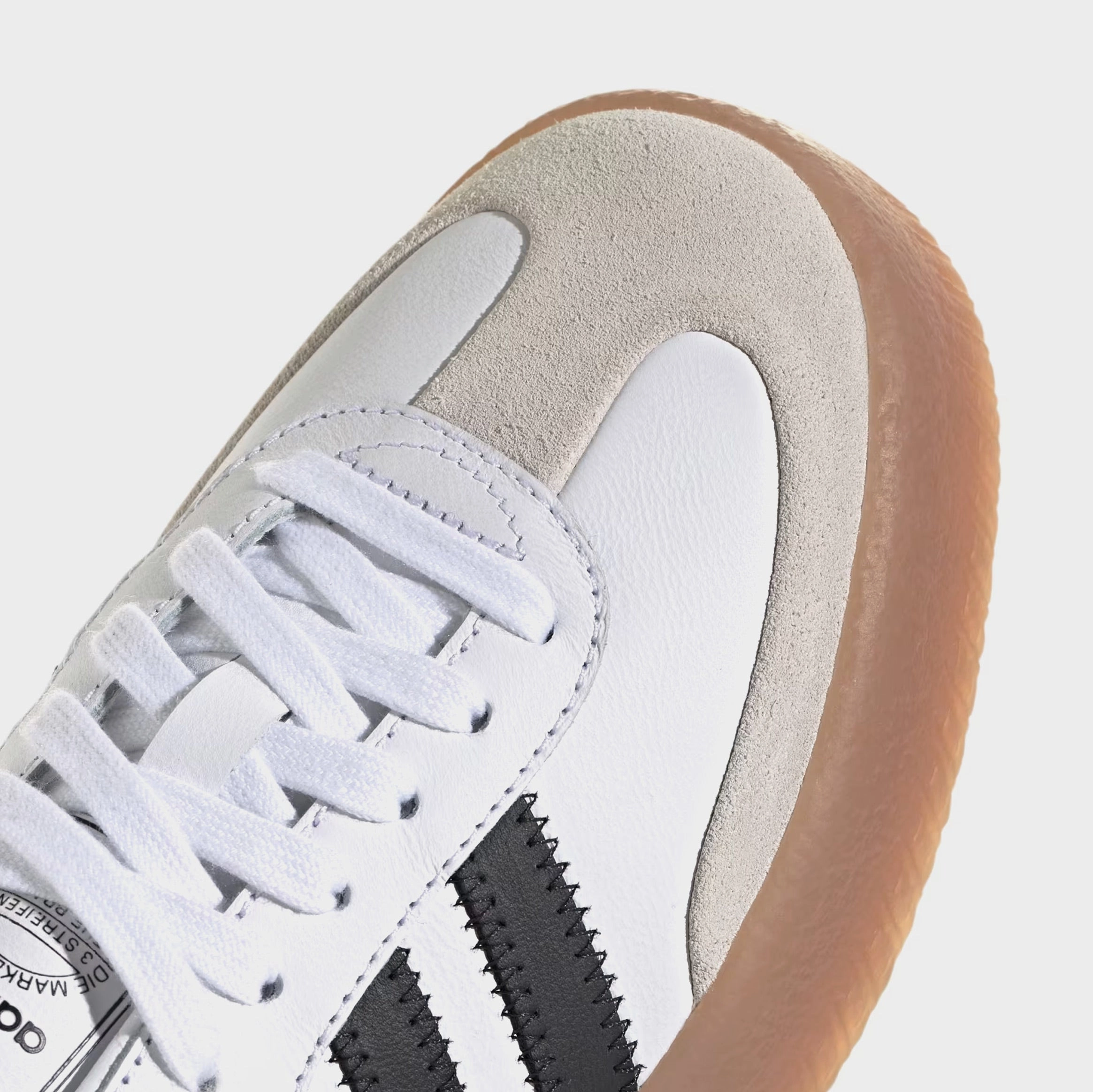 Sambae Womens Lifestyle Shoes (White/Core Black/Metallic) T-toe casual trainers