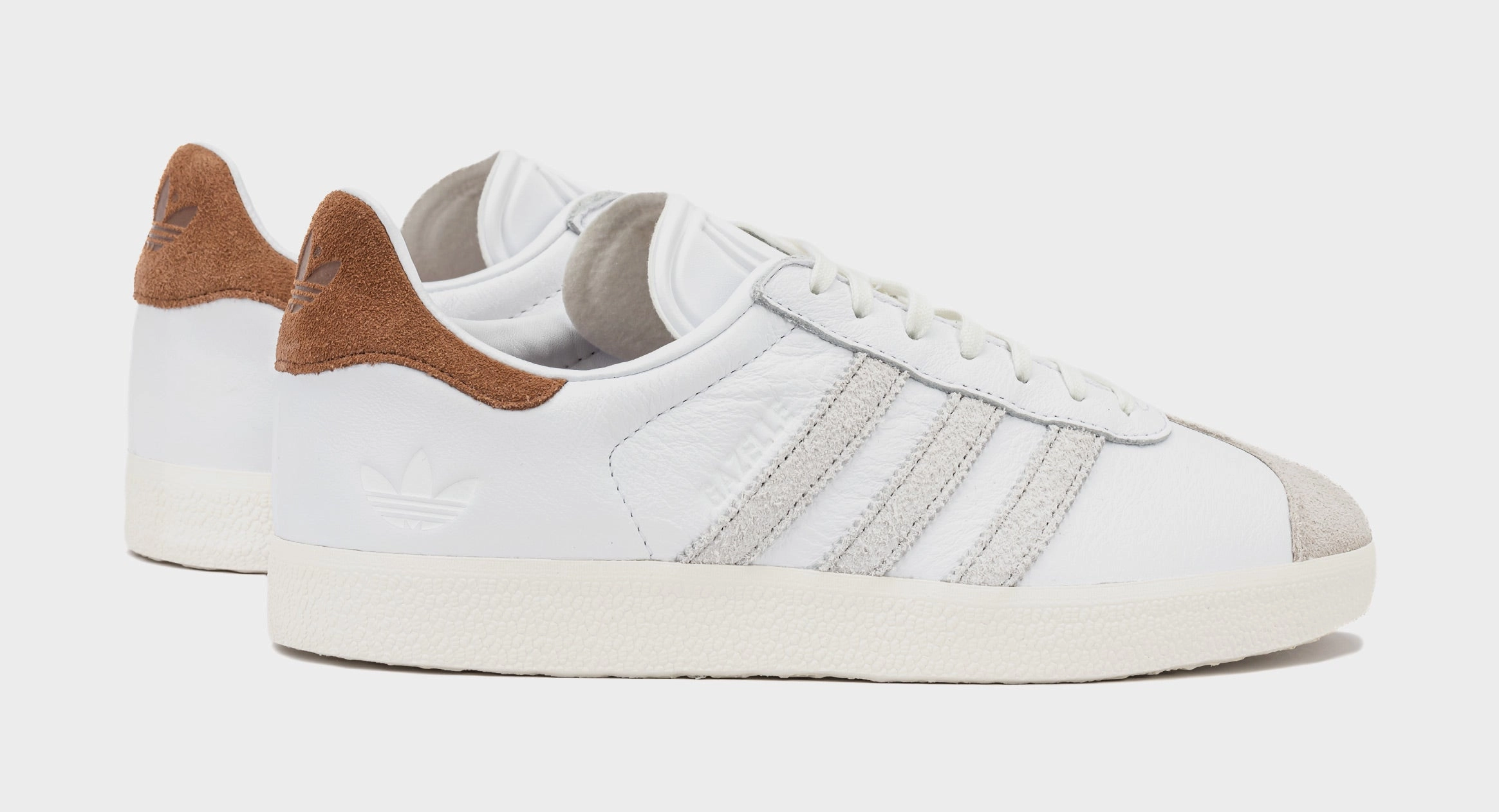 Shoe Palace Exclusive Gazelle Mens Lifestyle Shoes (White/Brown) Old-school fashion sneakers