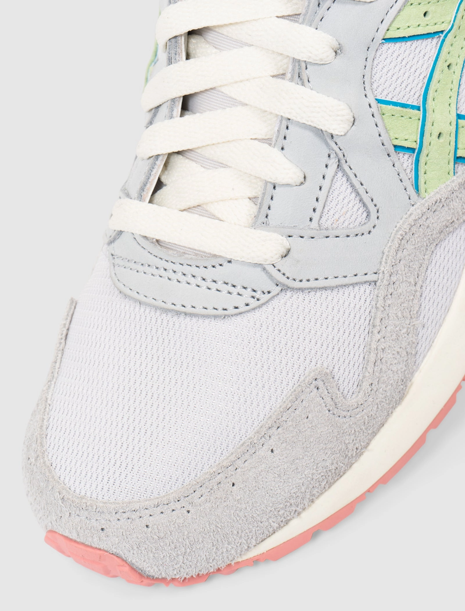 SOCIAL STATUS X CHARLOTTE LAB SCHOOLS ASICS GEL-LYTE V "NIMBUS CLOUD/PISTACHIO GREEN" Everyday active sneakers