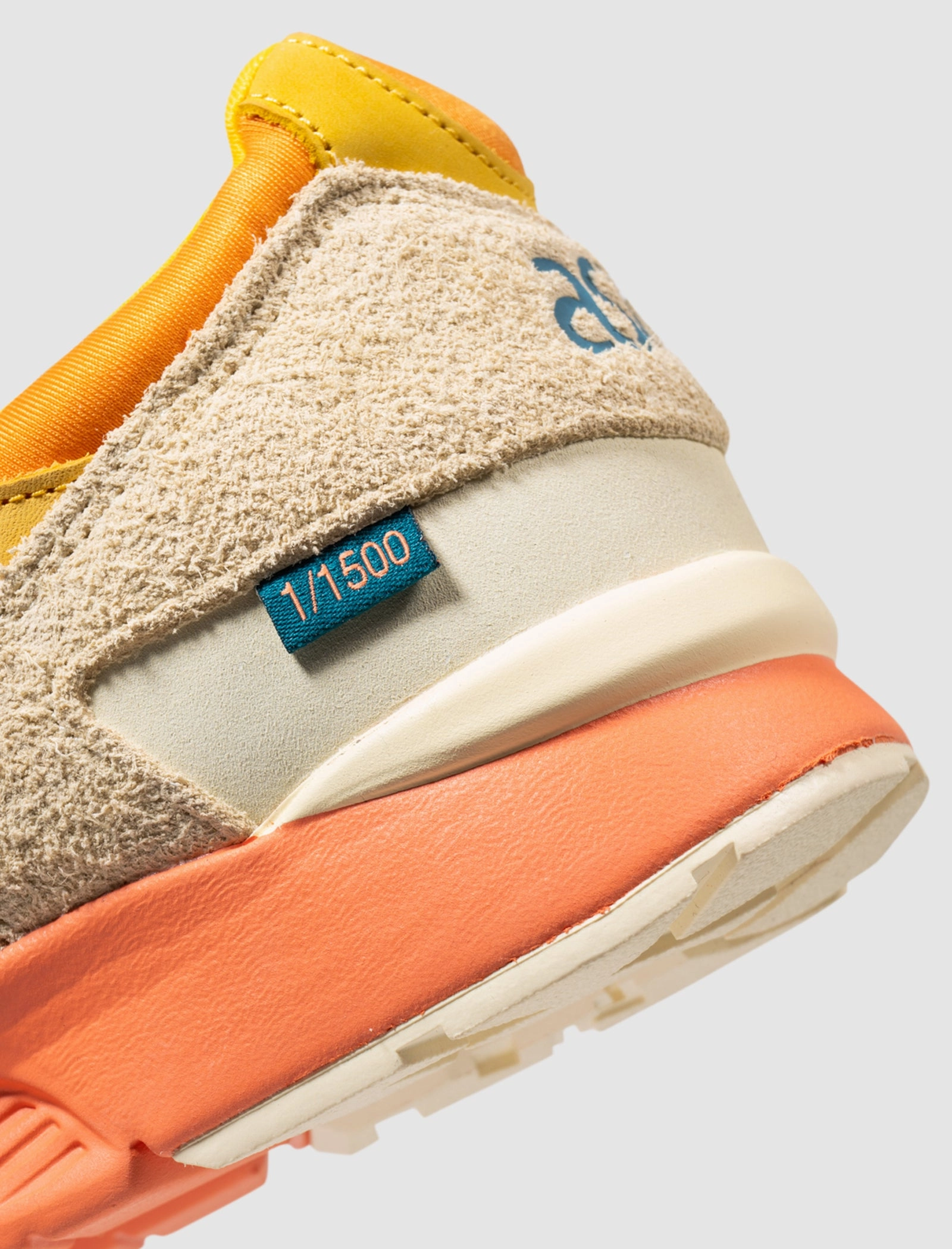 SOCIAL STATUS X CHARLOTTE LAB SCHOOLS GEL-LYTE V "TRANSPARENT YELLOW/MOROCCAN BLUE" Everyday active sneakers