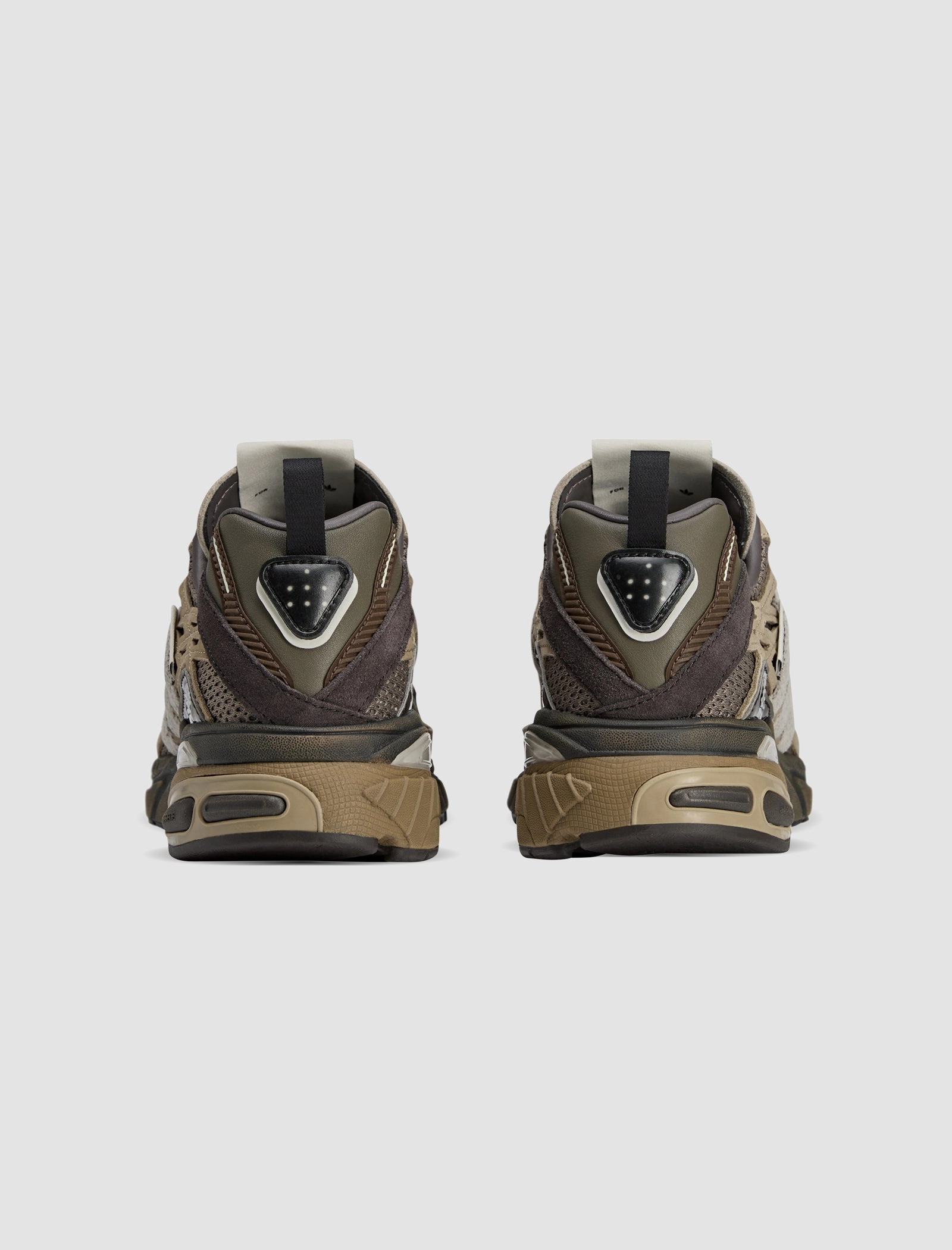 SONG FOR THE MUTE X ADISTAR CUSHION "BROWN" Everyday trainers for men