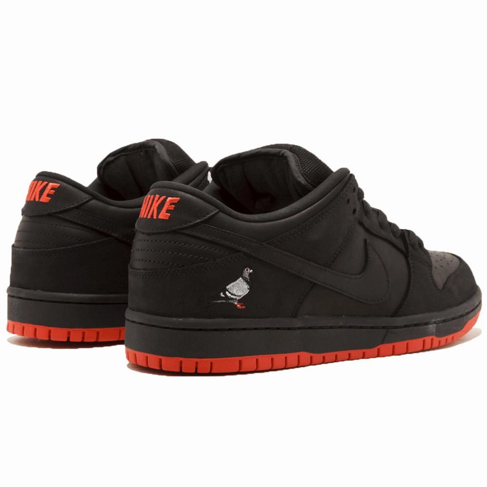 Staple x Nike SB Dunk Low Pigeon Nike SB skateboarding shoes