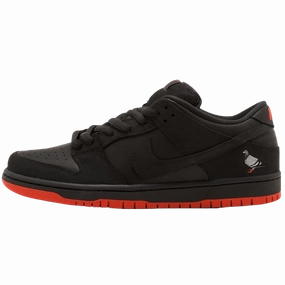 Staple x Nike SB Dunk Low Pigeon Nike SB skate shoes with padded support and grip