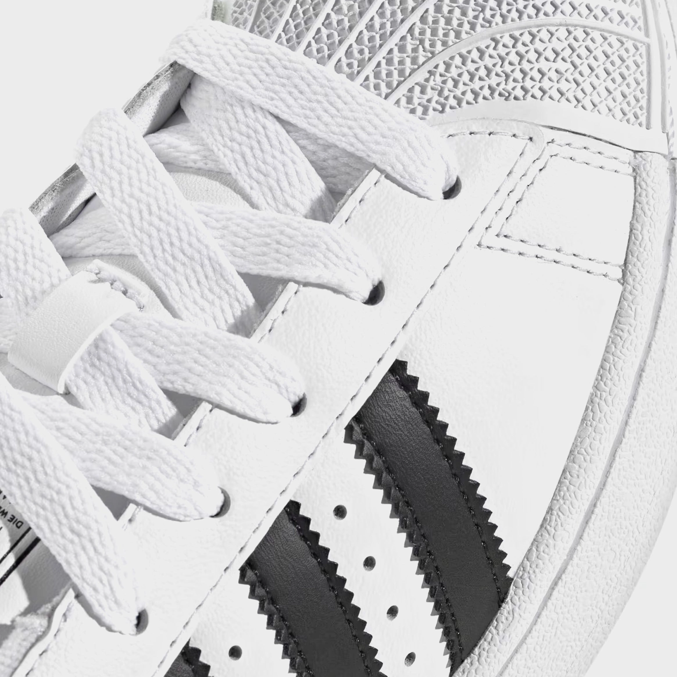 Superstar II Grade School Lifestyle Shoes (White/Black) Shell toe urban sneakers