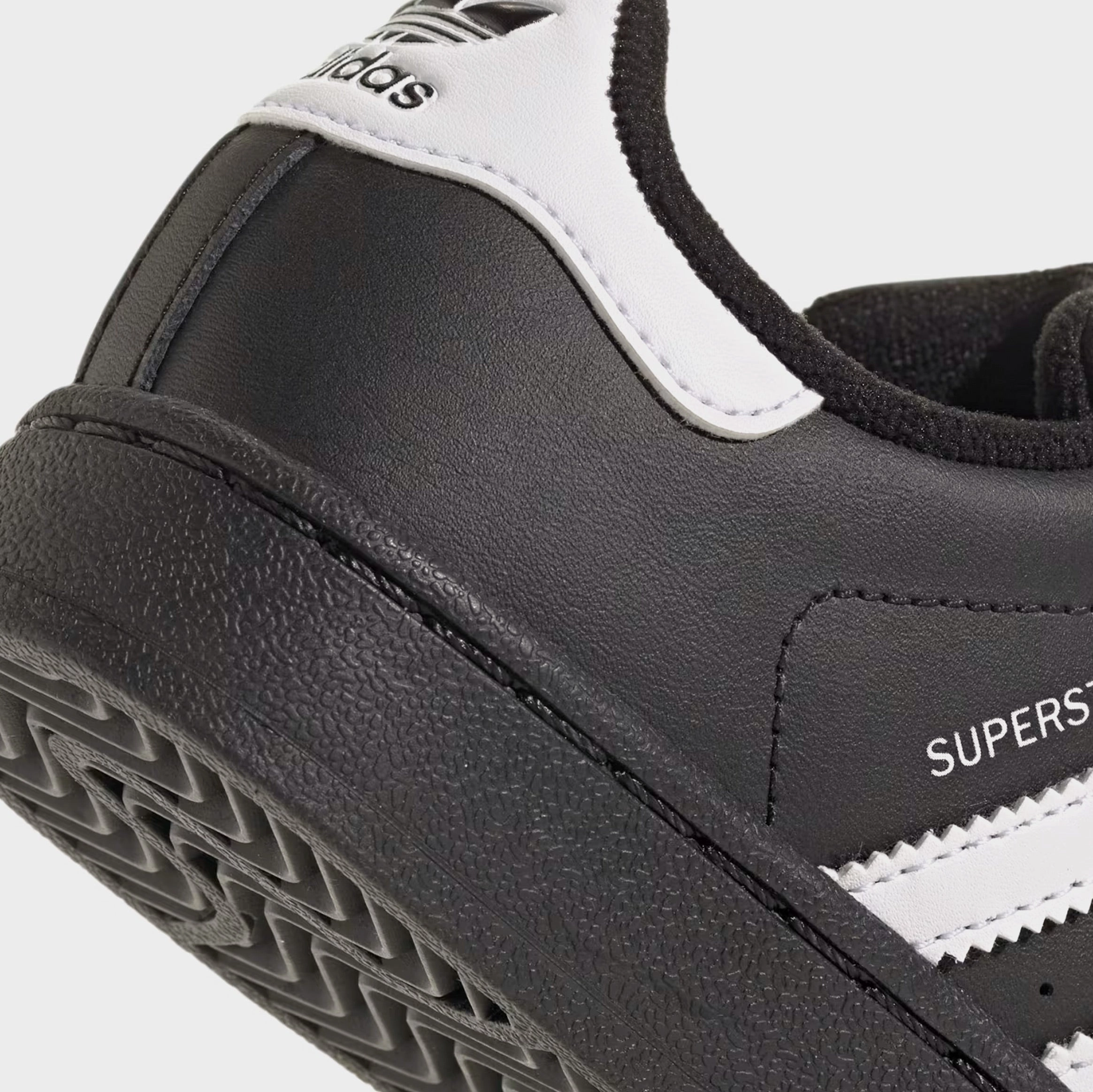 Superstar II Preschool Lifestyle Shoes (Core Black/Cloud White) Shell toe urban sneakers