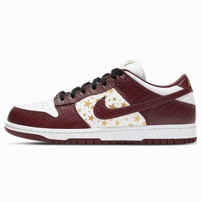 Supreme x Nike Dunk Low OG SB QS 'Barkroot Brown' Nike SB skate shoes with padded support and grip