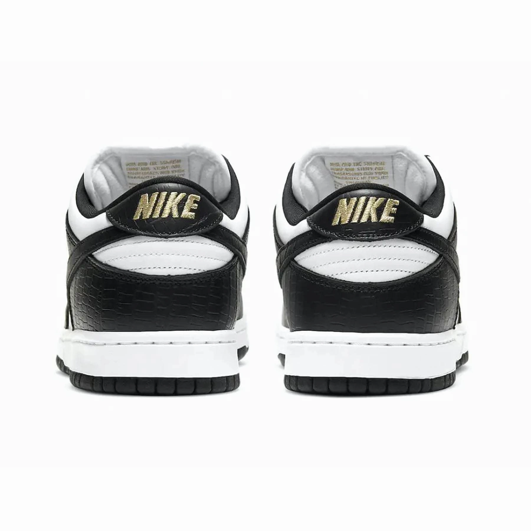 Supreme x Nike Dunk Low OG SB QS 'Black' Nike SB skateboarding shoes